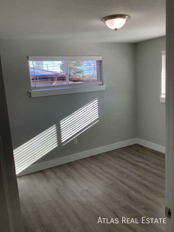 13666 E Dakota Ave - Photo 5 of 15