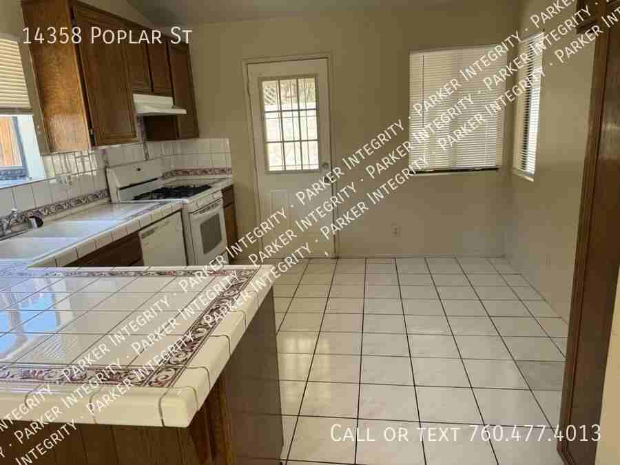 14358 Poplar St - Photo 2 of 11