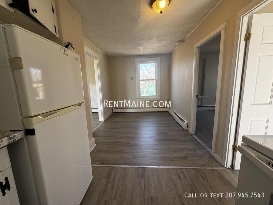 24 Green St #4 - Photo 5 of 10