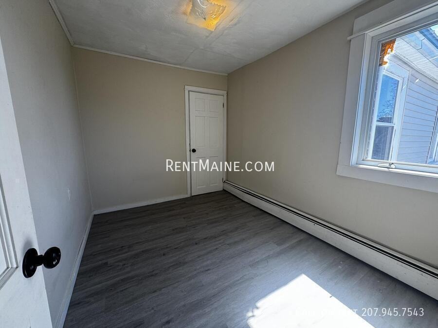 24 Green St #4 - Photo 6 of 10