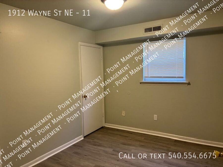 1912 Wayne St Ne #11 - Photo 7 of 10