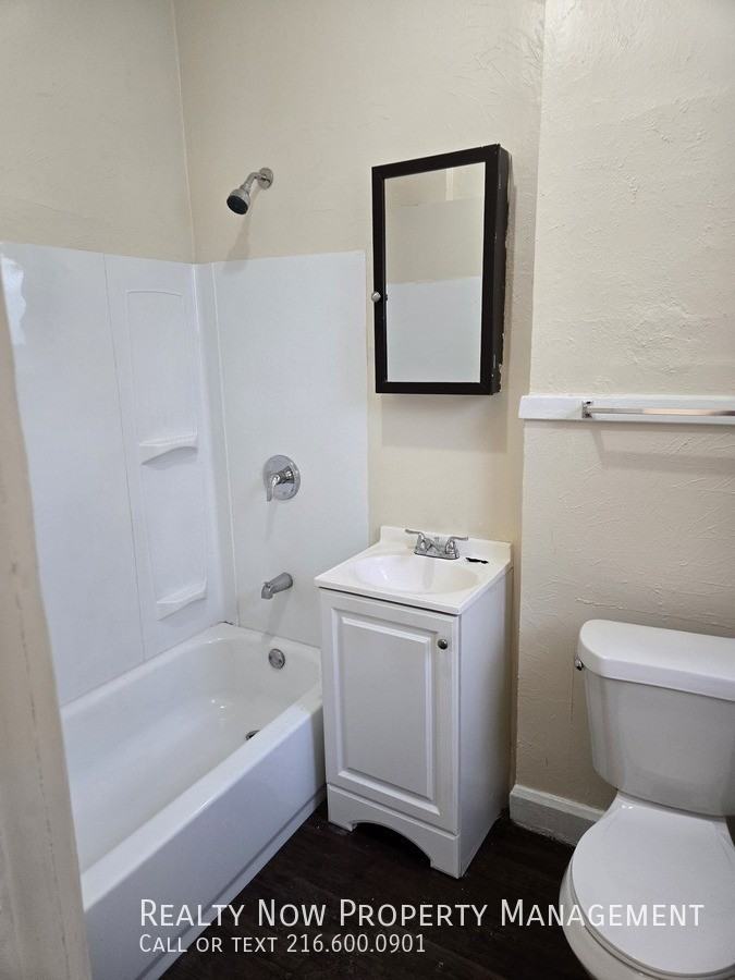 2086 W 81st St Unit 2 #2 - Photo 7 of 18