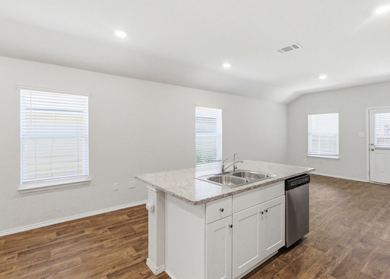 2856 Panther Spg - Photo 6 of 27