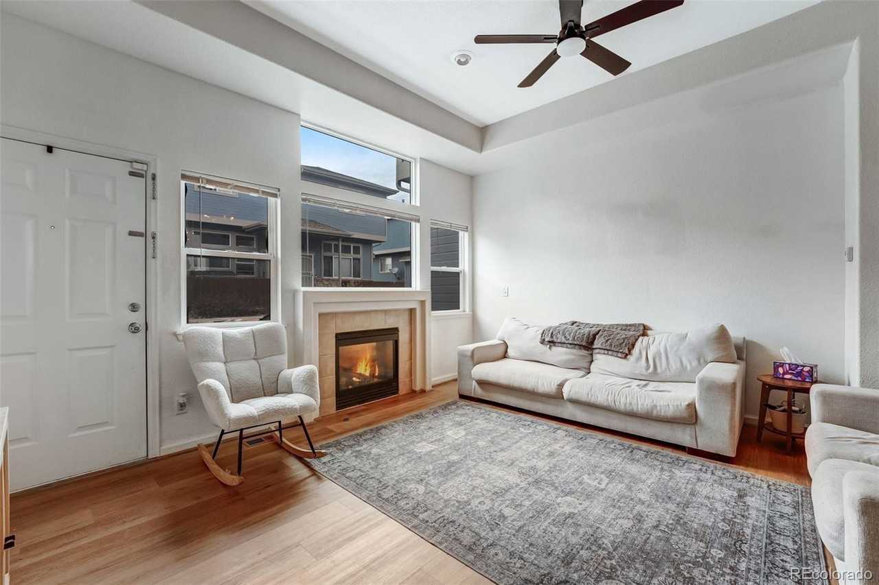 12063 Monaco Ct - Photo 3 of 26