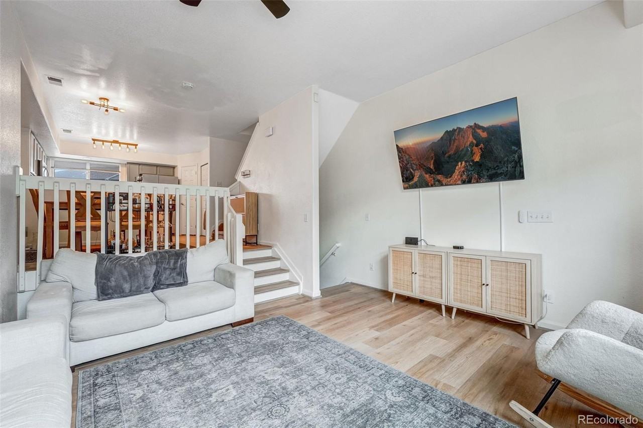 12063 Monaco Ct - Photo 5 of 26