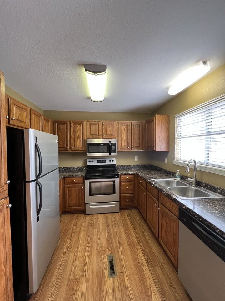 3907 Joe Bald Rd #4 - Photo 7 of 17