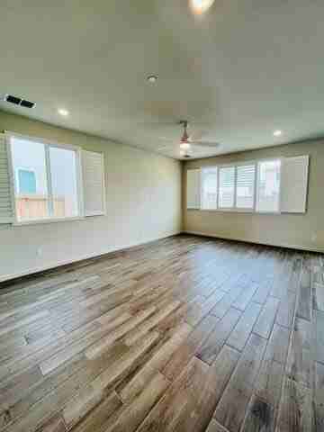 3115 Tinsley St - Photo 4 of 22