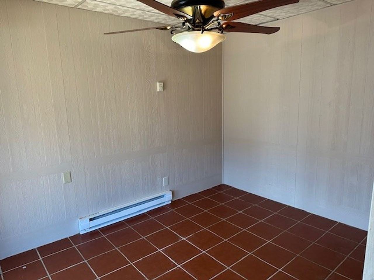 317 S Wilson St - Photo 6 of 12