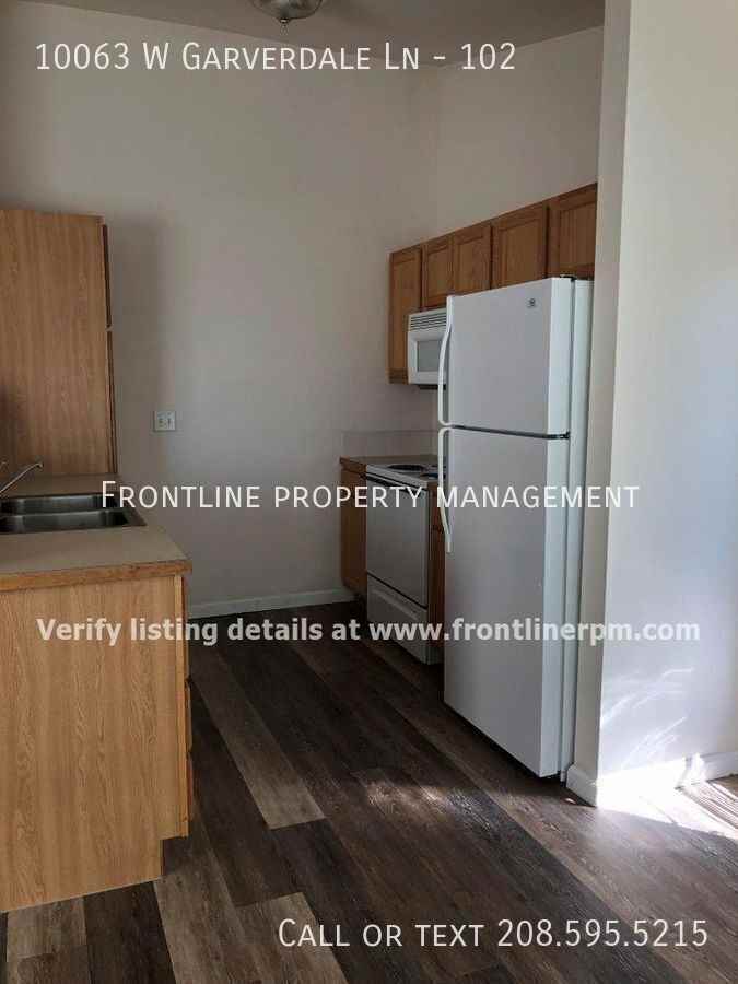 10063 W Garverdale Ln #102 - Photo 3 of 10