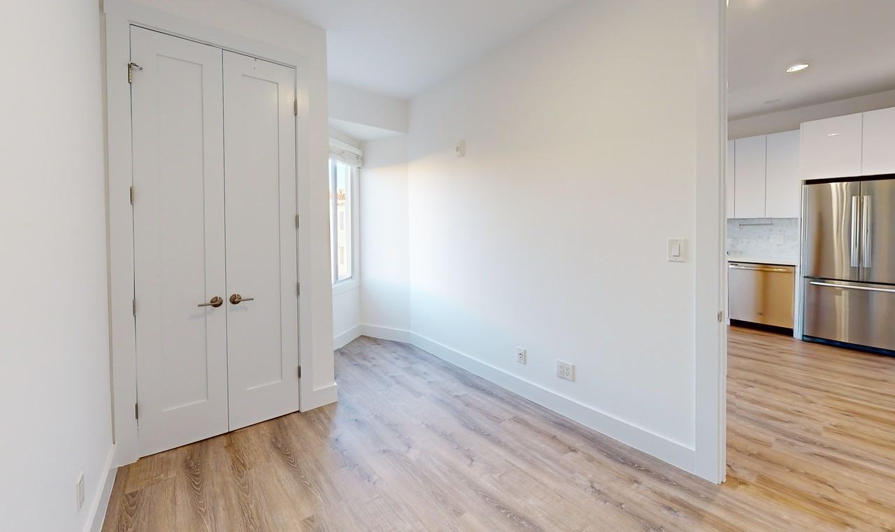 3201 Octavia St #202 - Photo 7 of 19