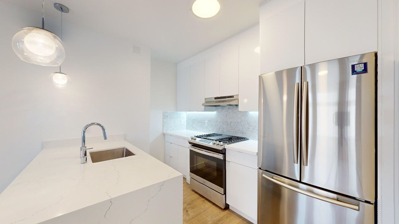 2355 Polk St #103 - Photo 7 of 19