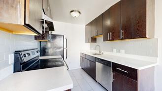 1085 S Van Ness Ave #206 - Photo 1 of 1