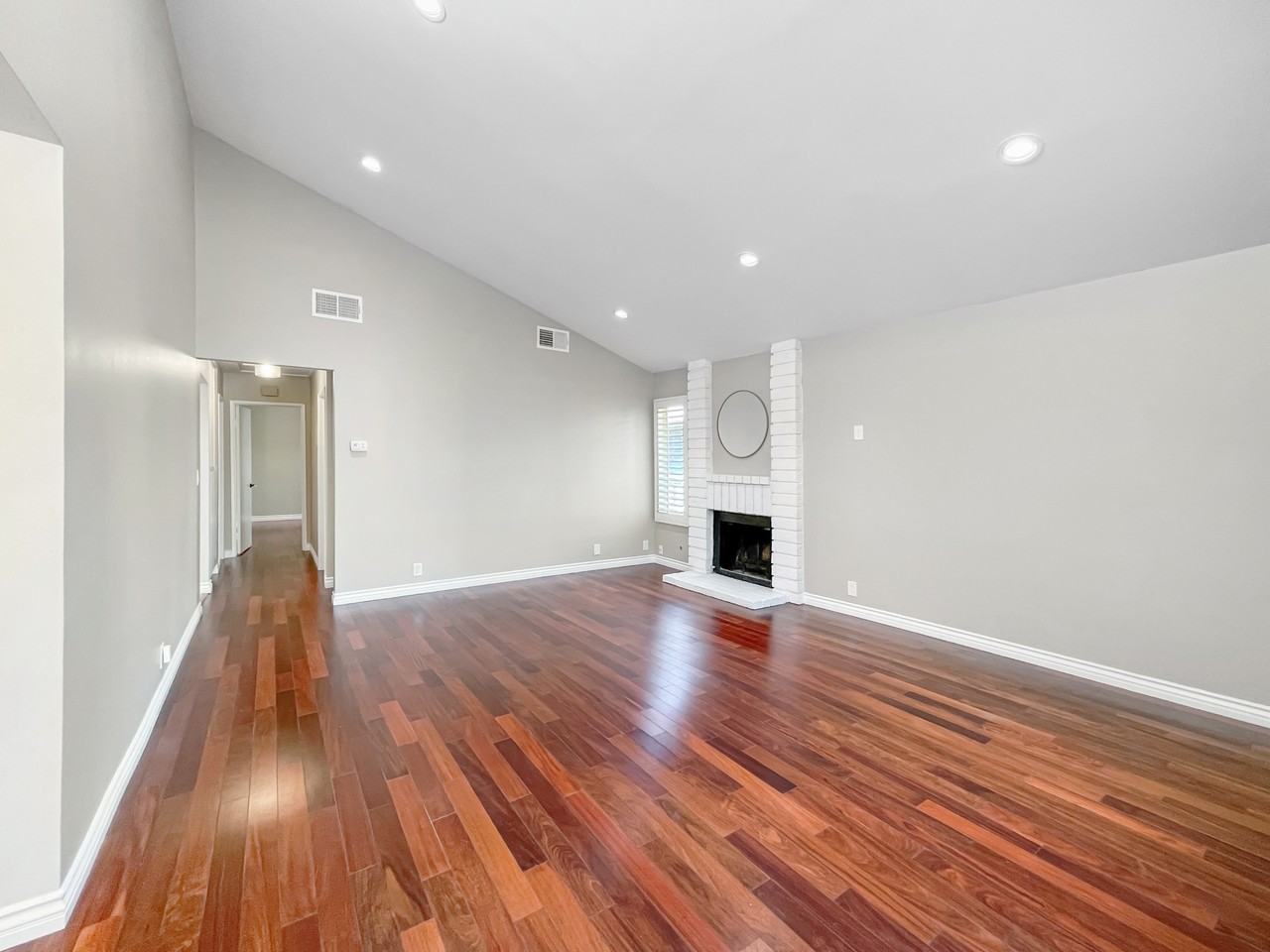 16255 Devonshire St #7 - Photo 5 of 23