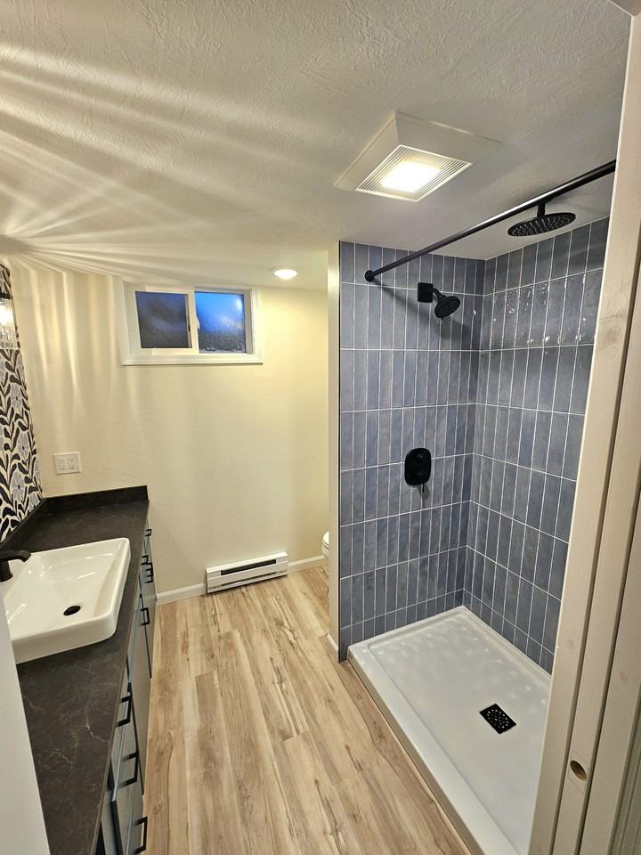 520 29th Ave Ne #520B - Photo 3 of 17