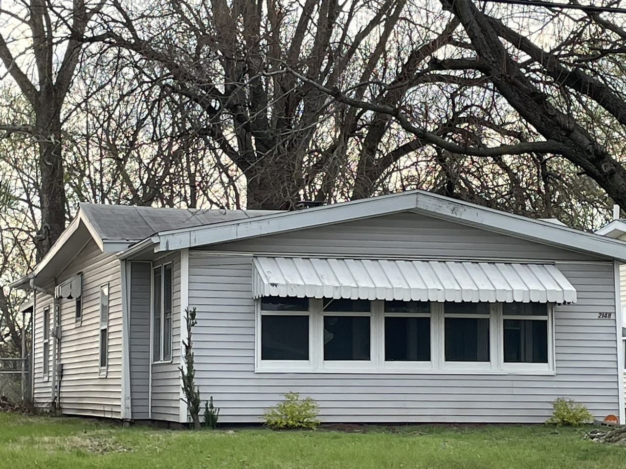 2148 N Graceland Ave #NA - Photo 2 of 38