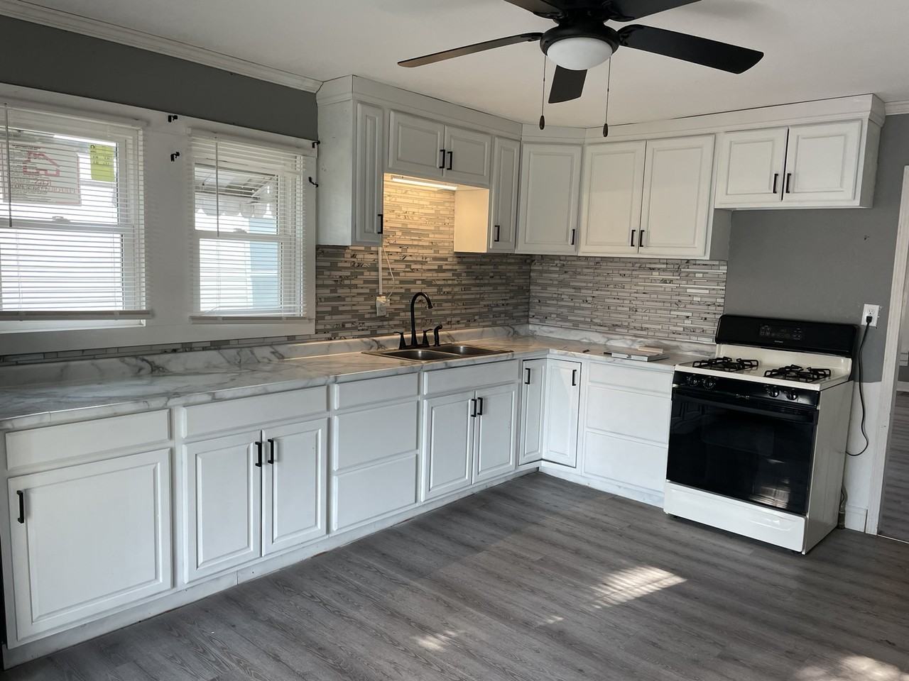 2148 N Graceland Ave #NA - Photo 7 of 38