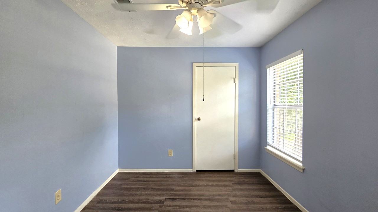 3334 Birch Creek Dr #NA - Photo 5 of 13