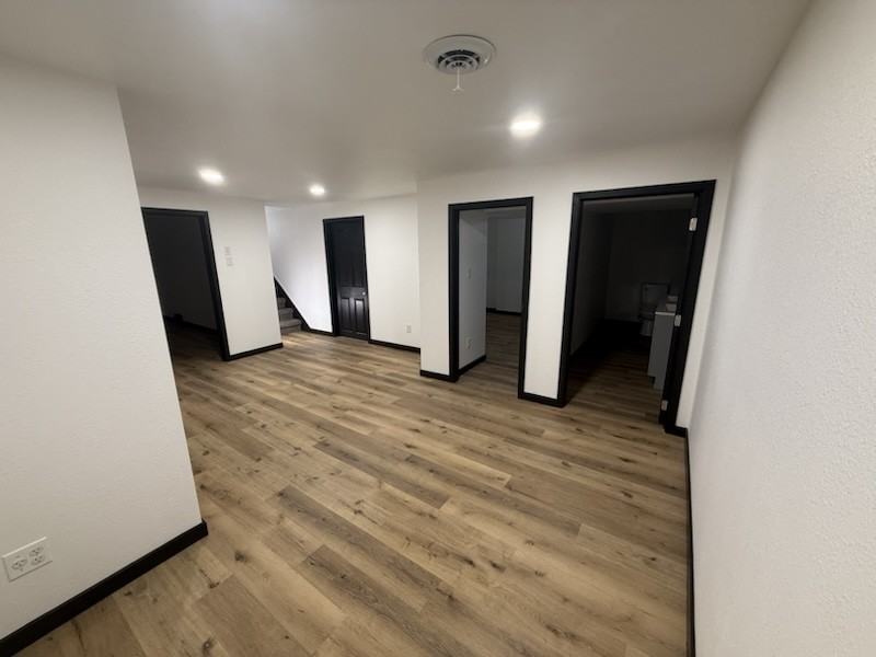 1725 Elmwood Ln #NA - Photo 3 of 31