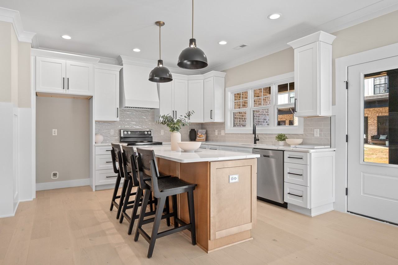 1089 S Westyn Loop #1089 - Photo 4 of 23