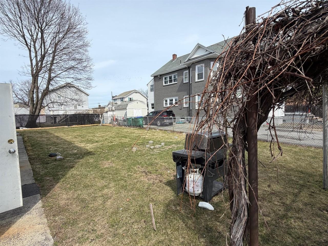 130 Bonner Ave #2 - Photo 2 of 12