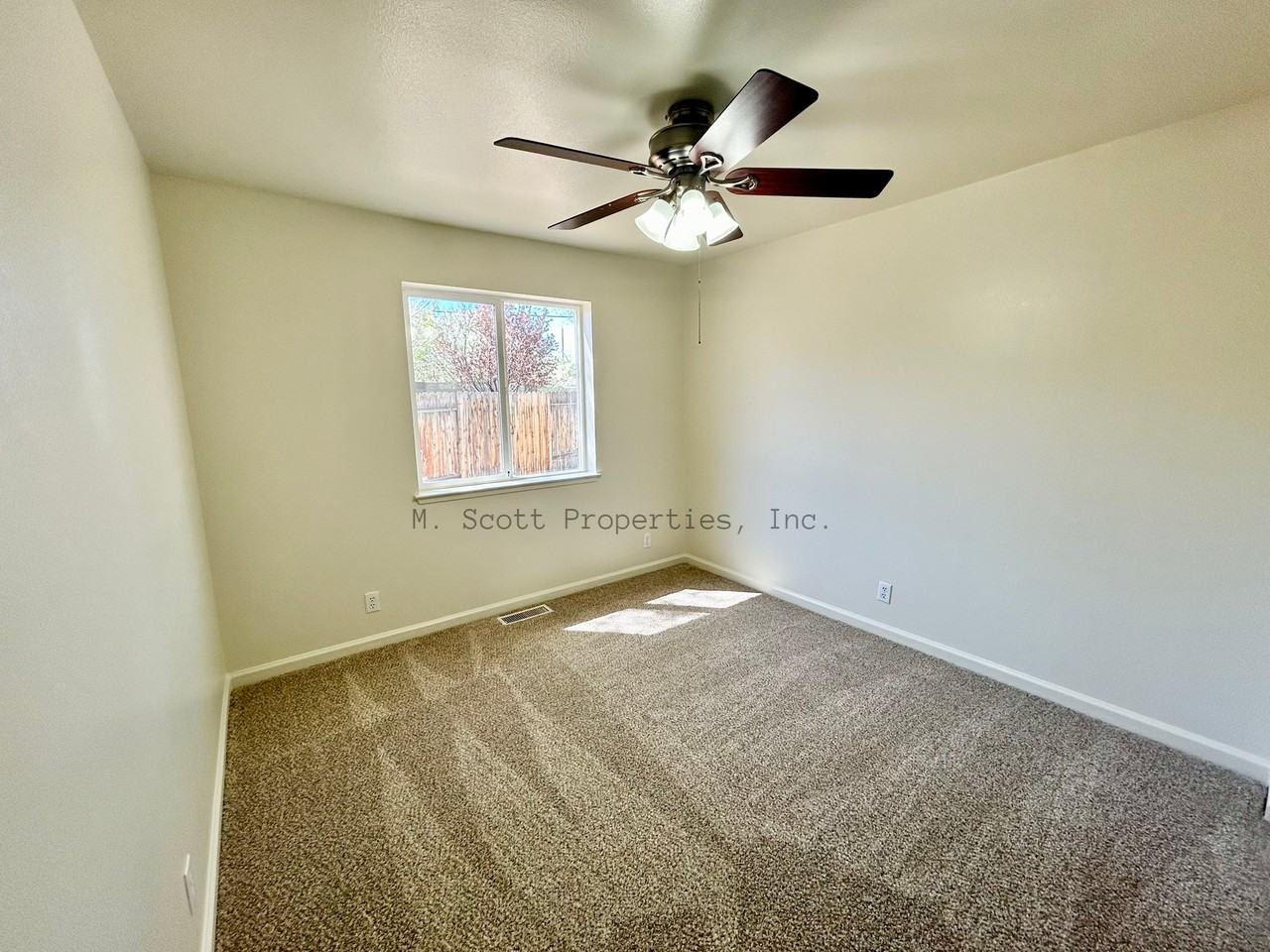 1402 Sotheby Ct #NA - Photo 5 of 13