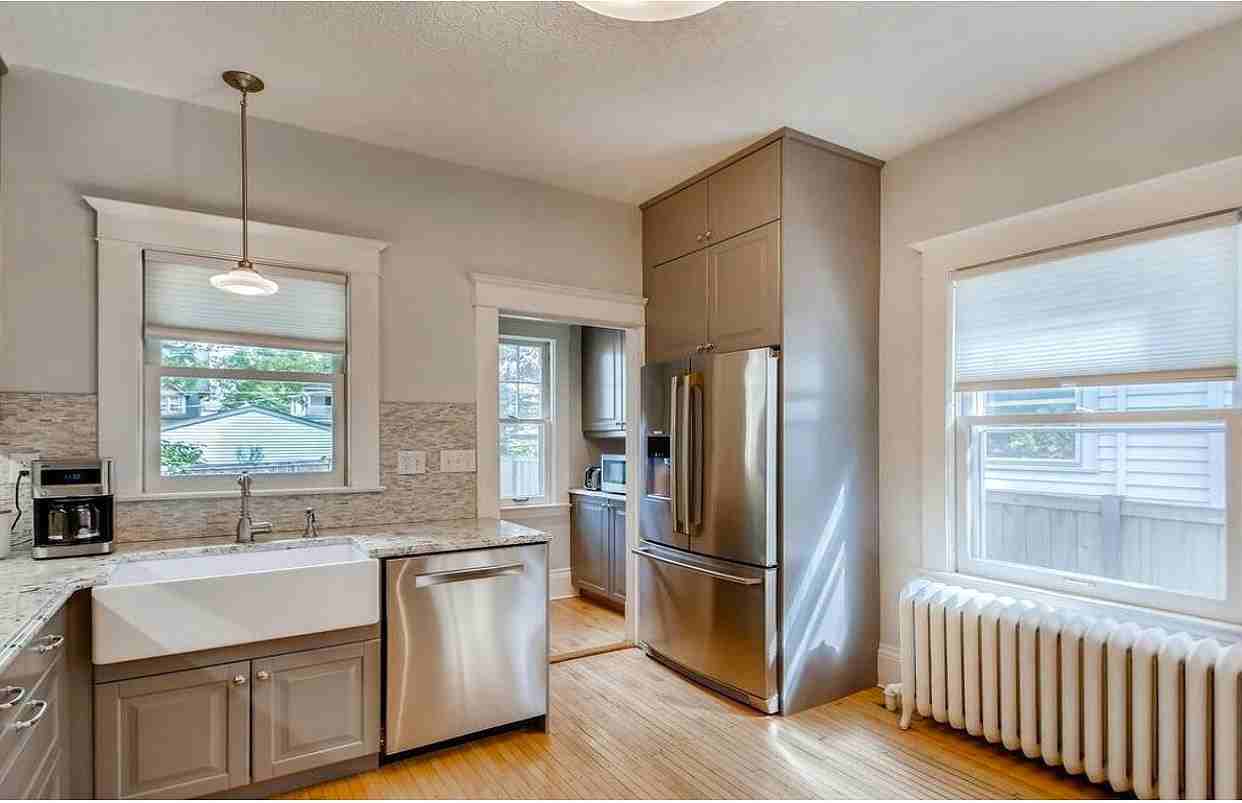 1941 Laurel Ave #NA - Photo 2 of 11