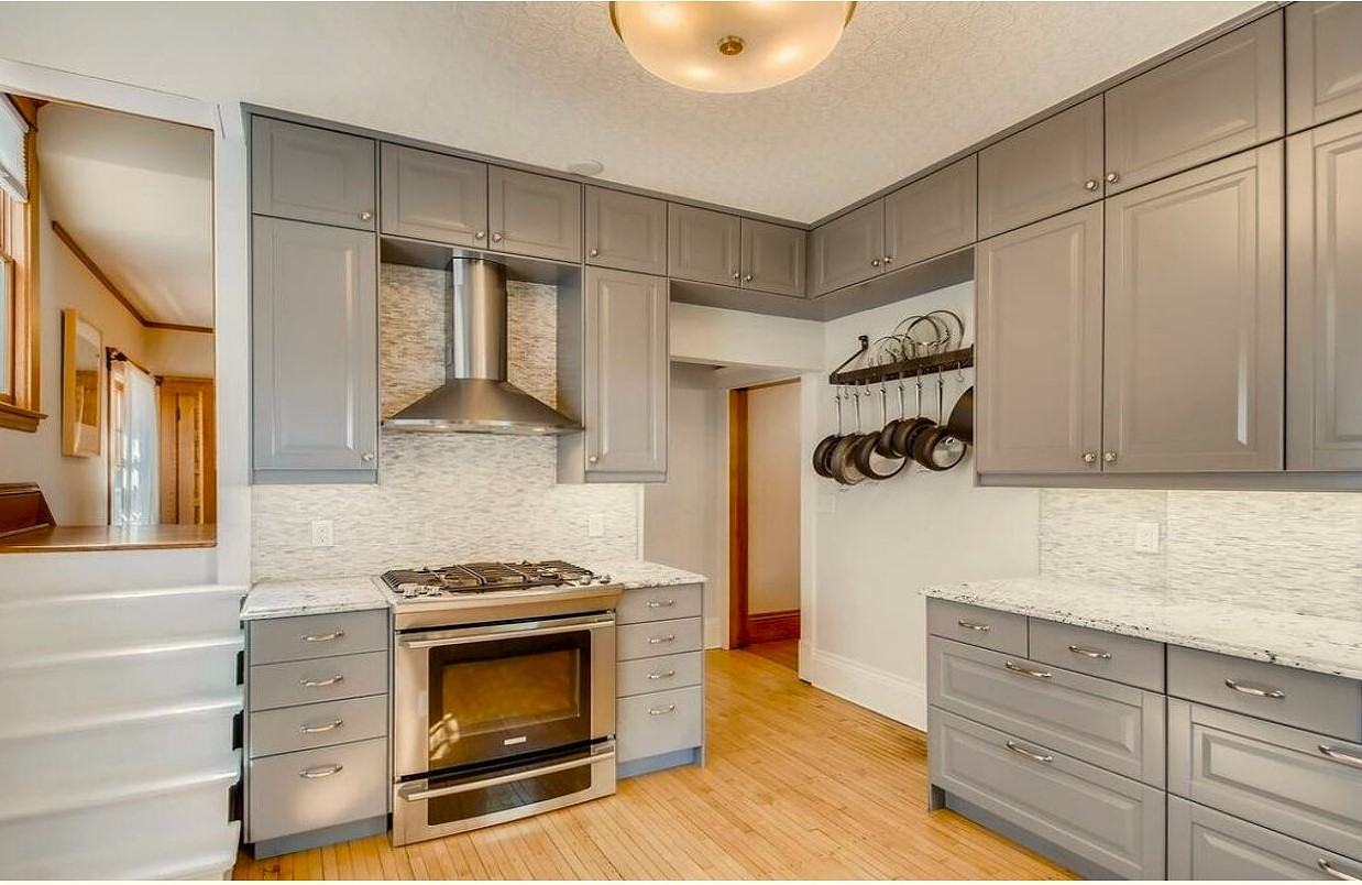 1941 Laurel Ave #NA - Photo 3 of 11