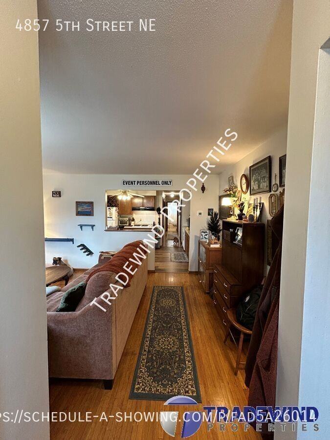 4857 5th St Ne - Photo 3 of 16