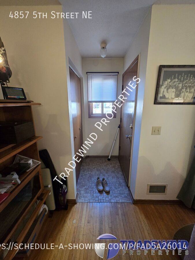 4857 5th St Ne - Photo 5 of 16