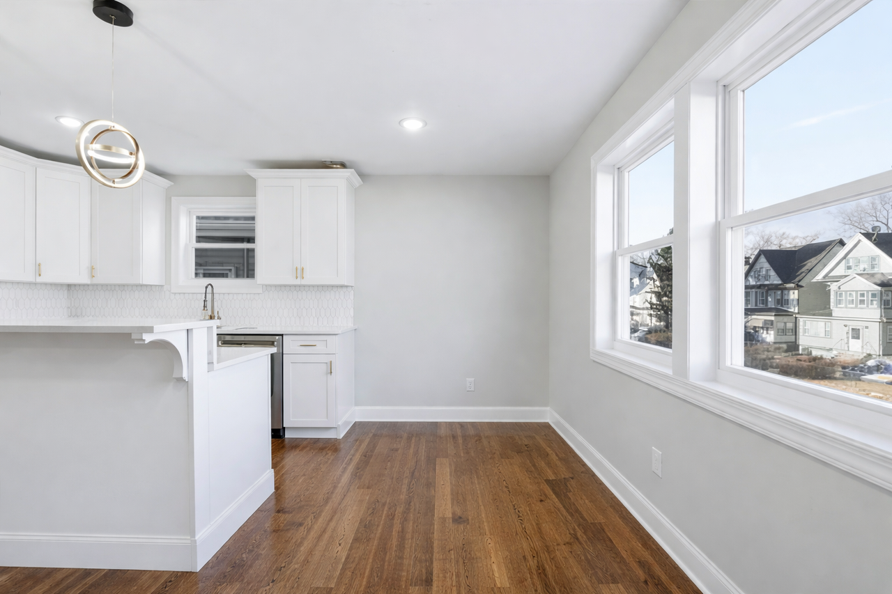 46 Eppirt St #2 - Photo 5 of 19