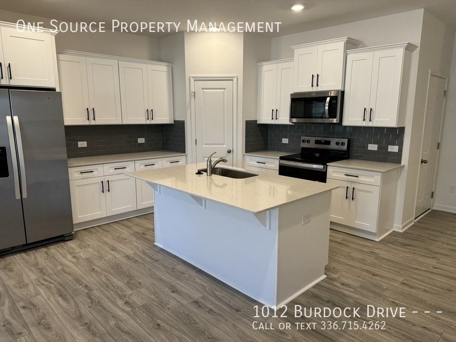 1012 Burdock Dr - Photo 7 of 10