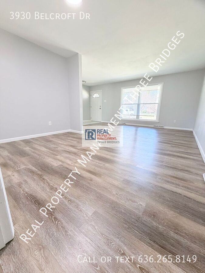 3930 Belcroft Dr - Photo 6 of 23