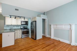 245 S 10th St #2F - Photo 1 of 1