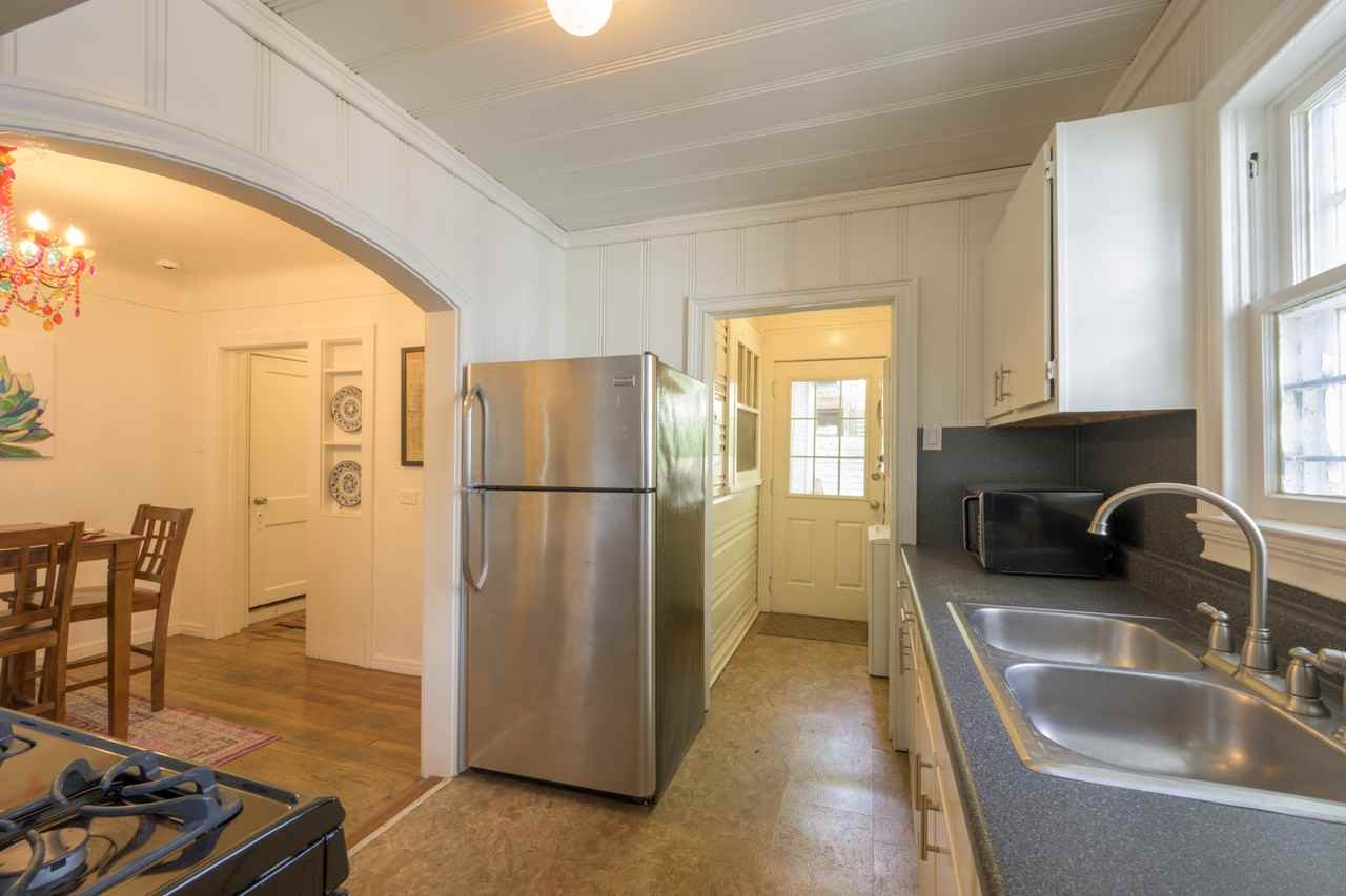 118 Callaghan Ave #A - Photo 3 of 12