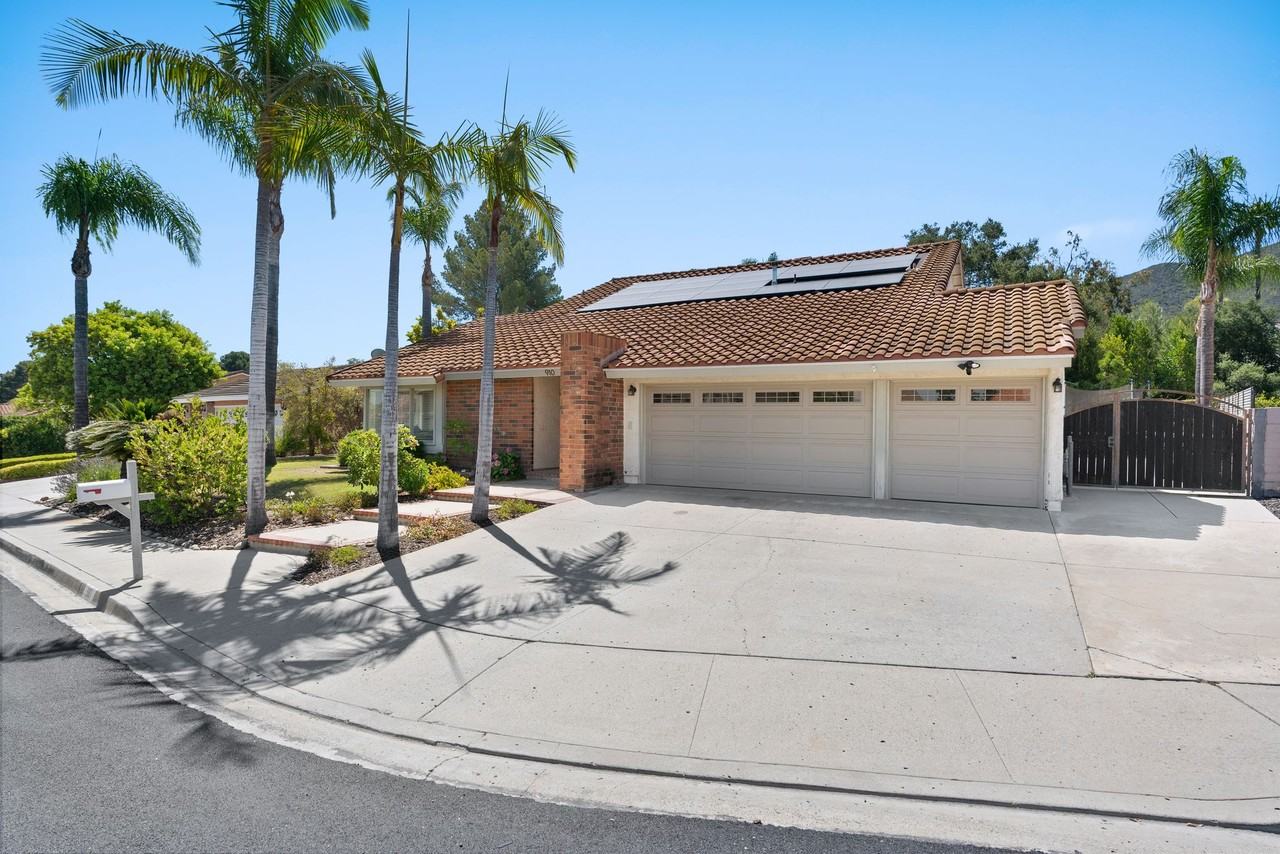 910 Tupelo Wood Ct #NA - Photo 2 of 24