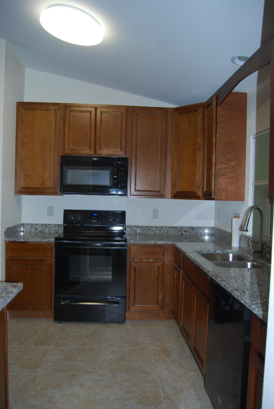 1048 Hunt St Nw - Photo 2 of 5