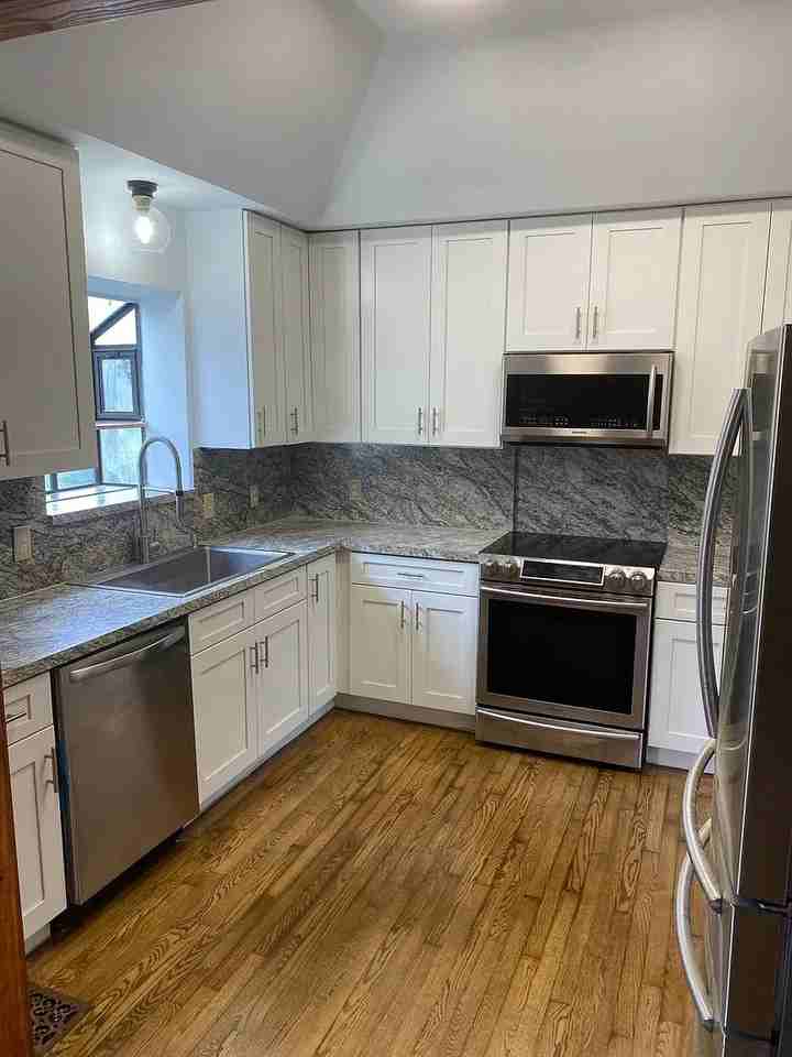 2107 Lou Dr W - Photo 6 of 10