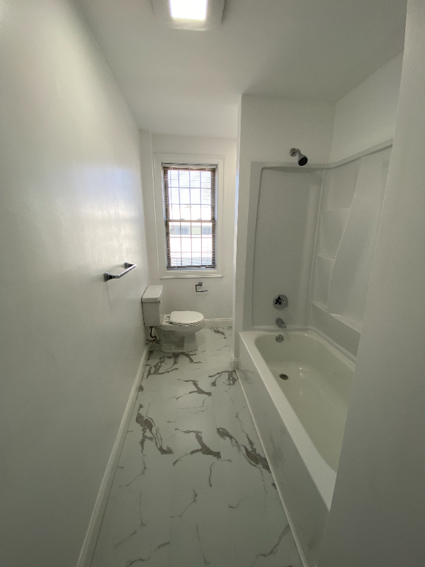 824 Main St - Photo 4 of 9