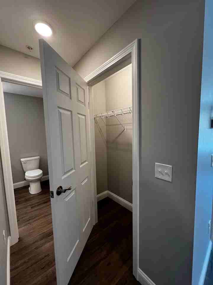 197 Pearl St - Photo 7 of 12