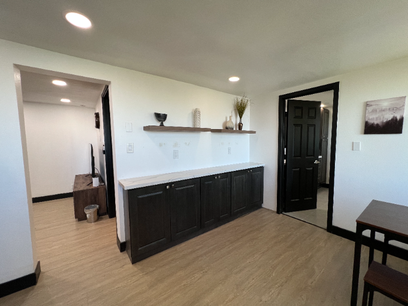 1960 Willow Dr - Photo 5 of 27