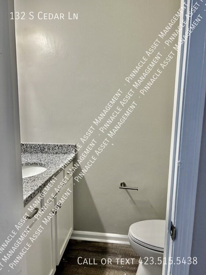 132 S Cedar Ln - Photo 3 of 15