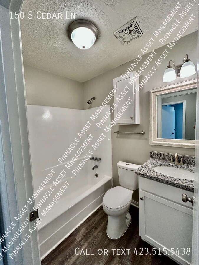 150 S Cedar Ln - Photo 2 of 10