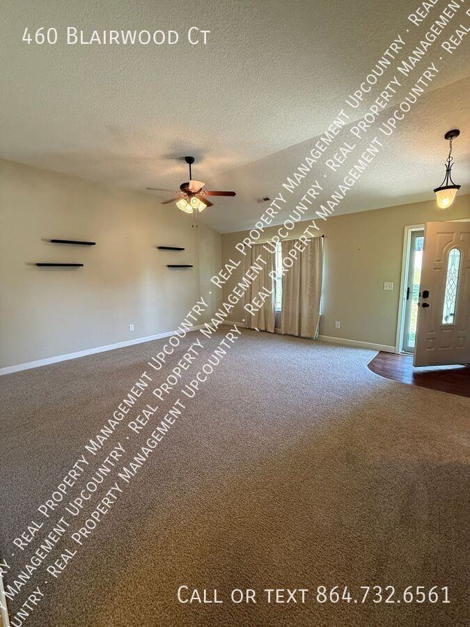 460 Blairwood Ct - Photo 3 of 14