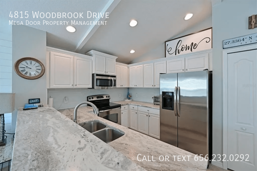 4815 Woodbrook Dr - Photo 7 of 30