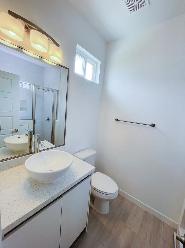 1623 W Sumitt Dr #3 - Photo 6 of 11