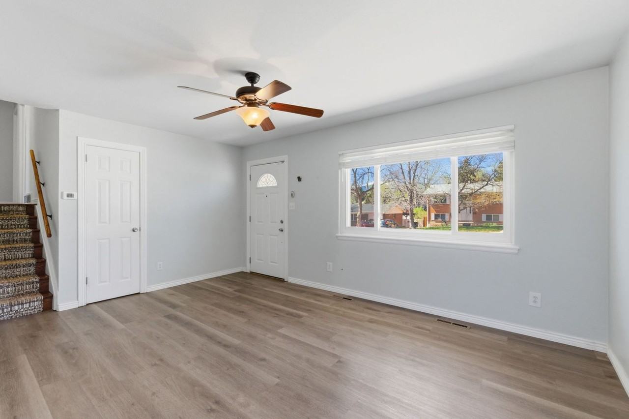 1415 Holmes Dr - Photo 7 of 40