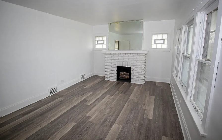 13706 Coit Rd - Photo 2 of 11