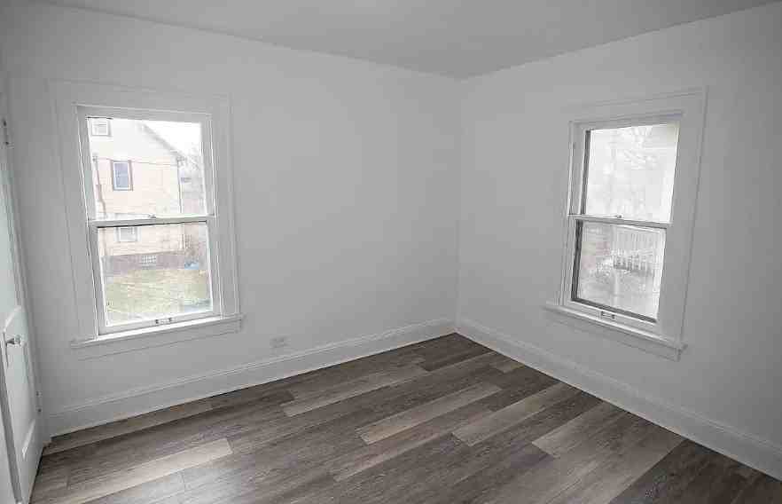 13706 Coit Rd - Photo 7 of 11