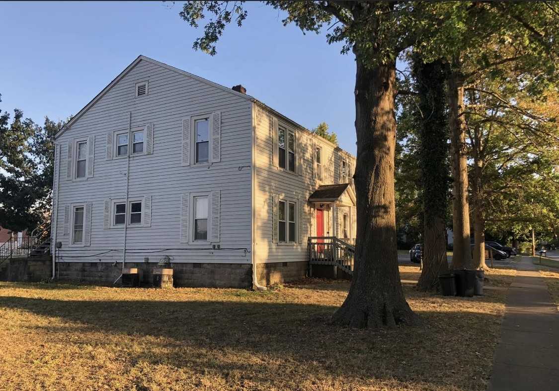 212 S 16th St #A - Photo 2 of 12