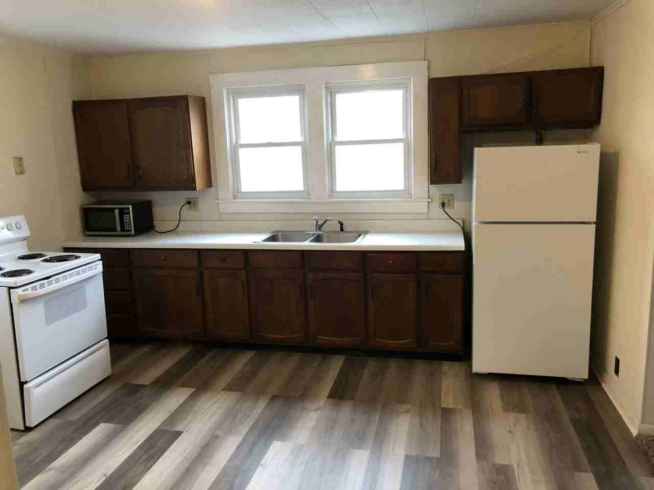 212 S 16th St #A - Photo 4 of 12